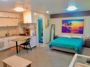 Airport Oasis - STUDIO unit only not 2-bedroom